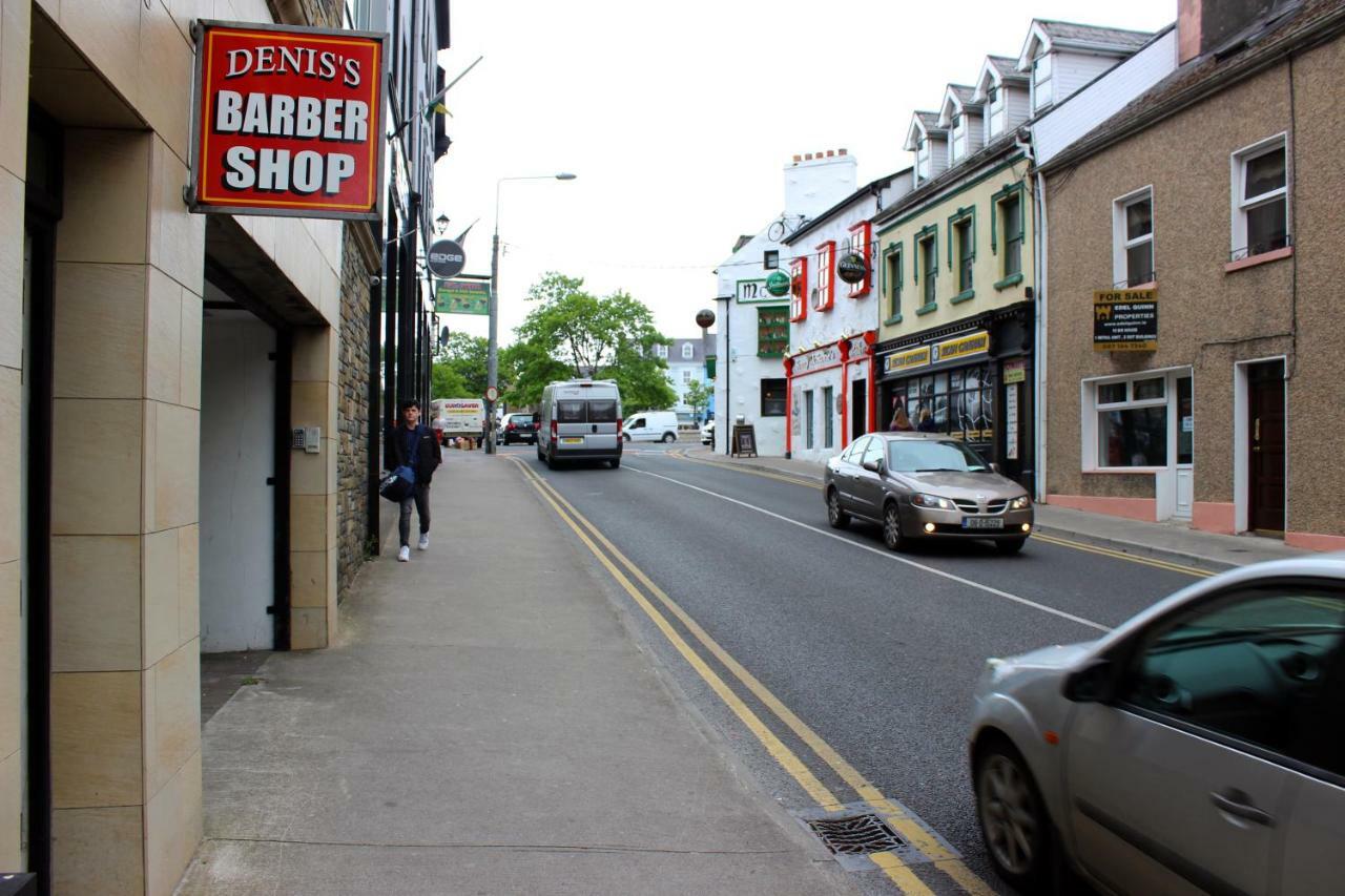 Donegal Lodgings - Apt 3 - Br En-Suite Donegal Town Luaran gambar